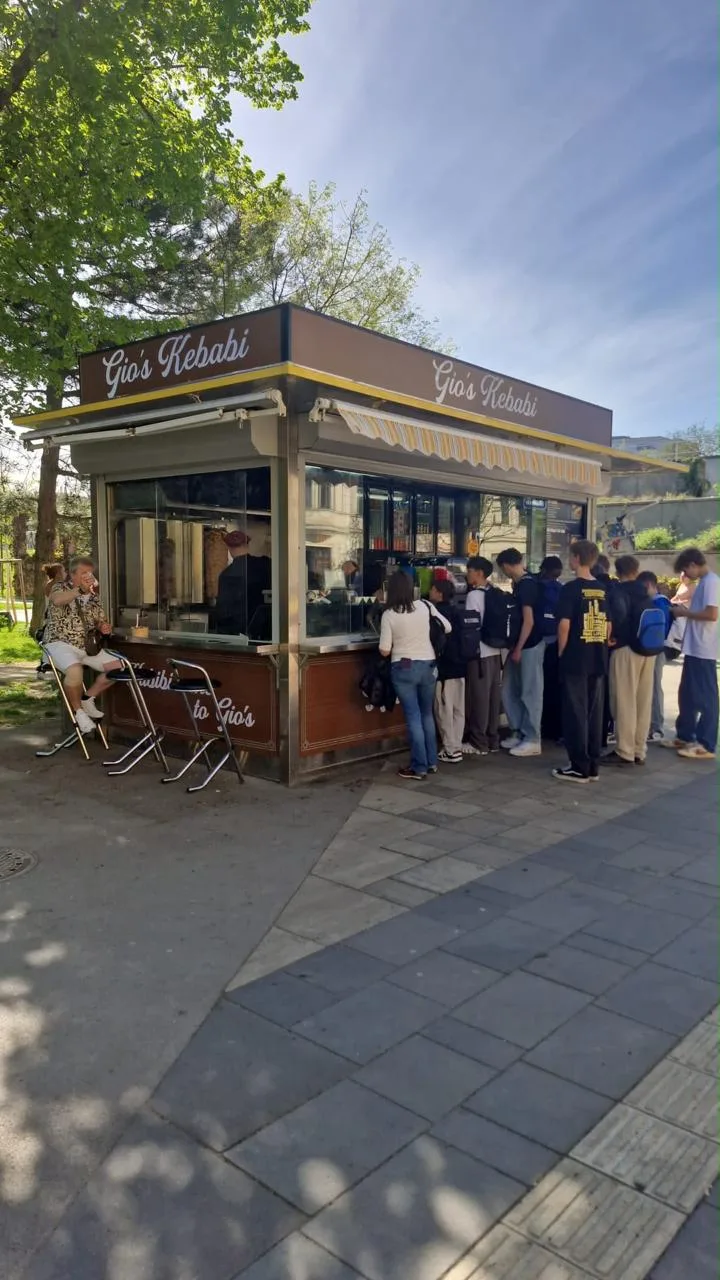 Gio's Kebabi in the park
